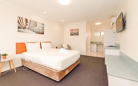 Seasonal South Motel & Function Centre